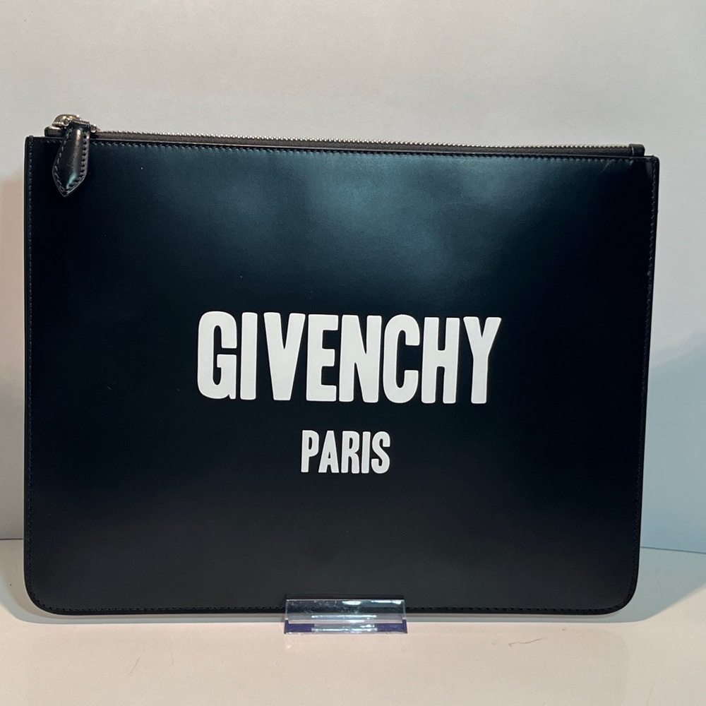 GIVENCHY CLUTCH